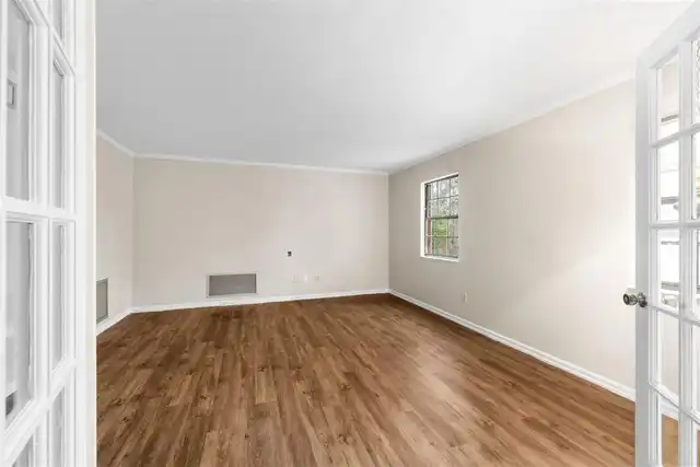 Listing Photo 52