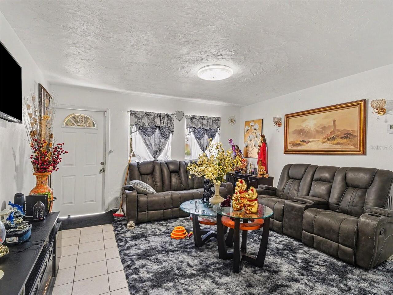Listing Photo 7