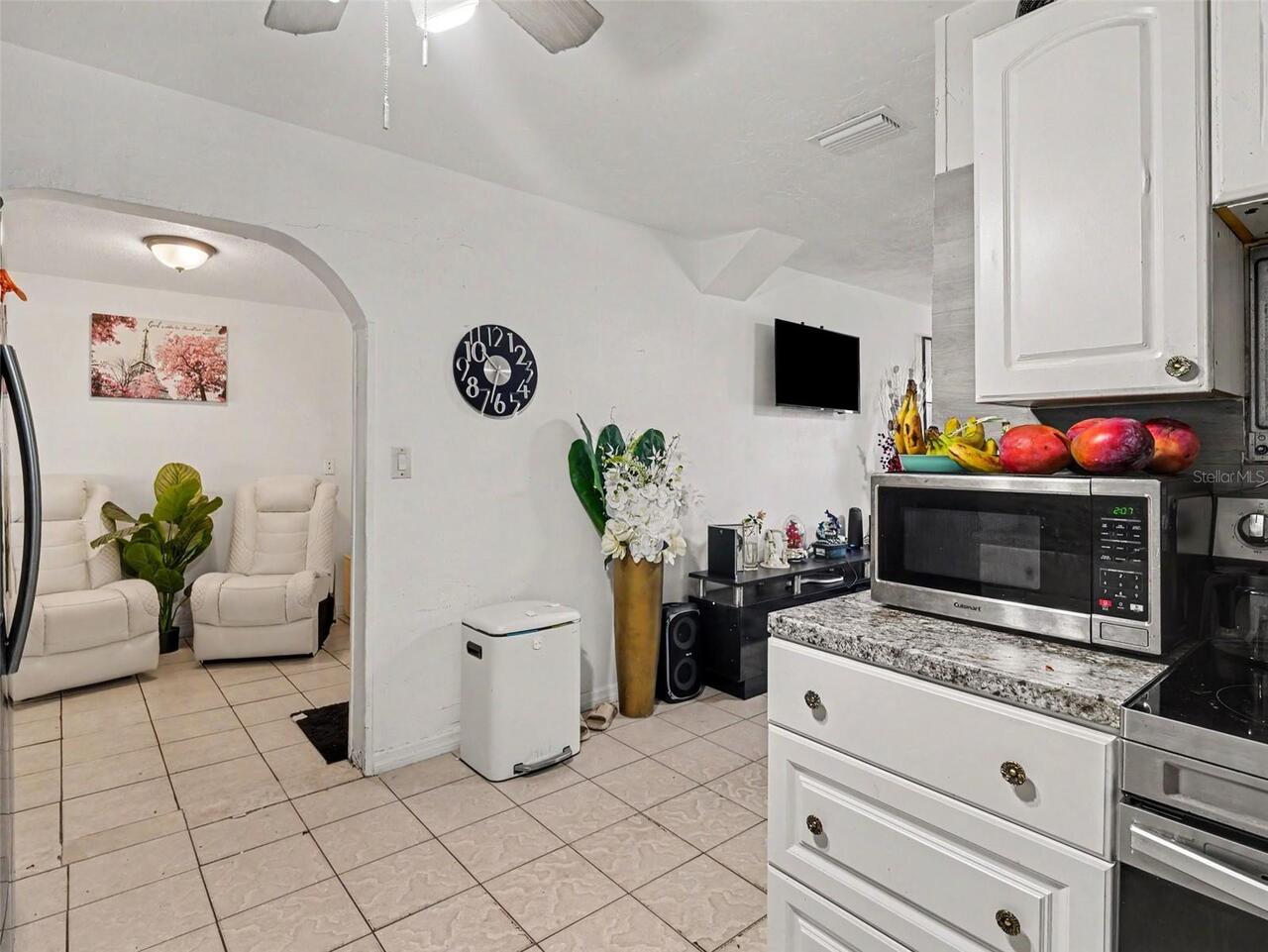 Listing Photo 10