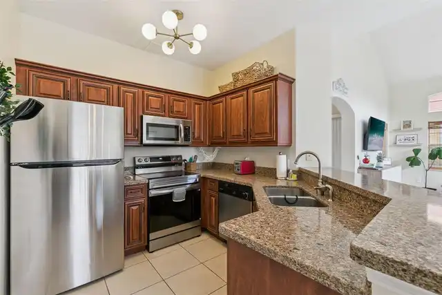 Listing Photo 19