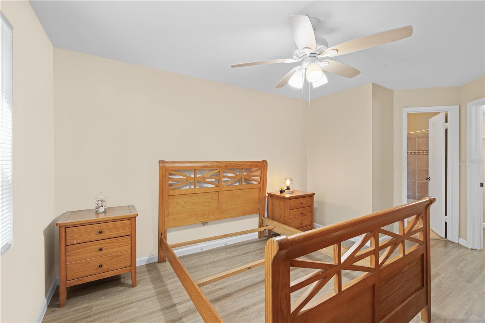 Listing Photo 28