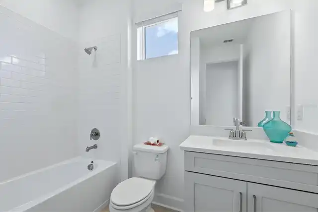 Listing Photo 25