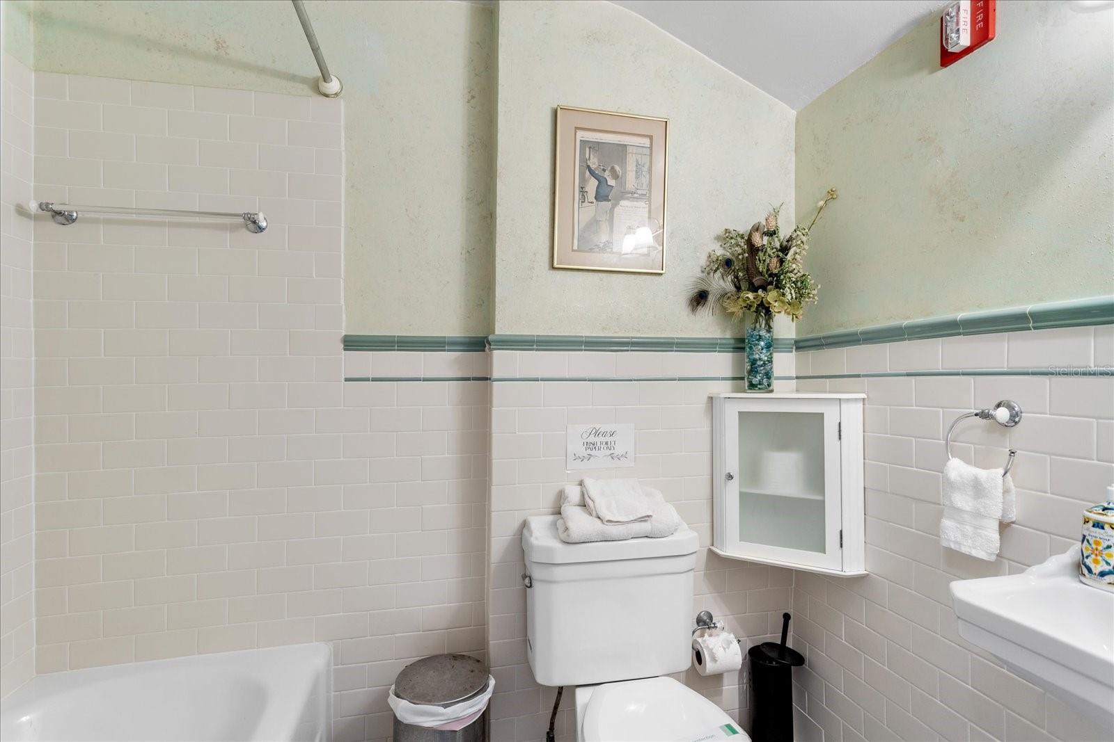 Listing Photo 34
