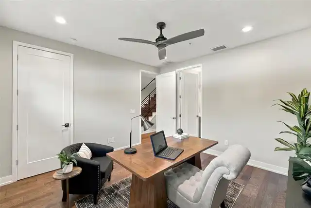 Listing Photo 10