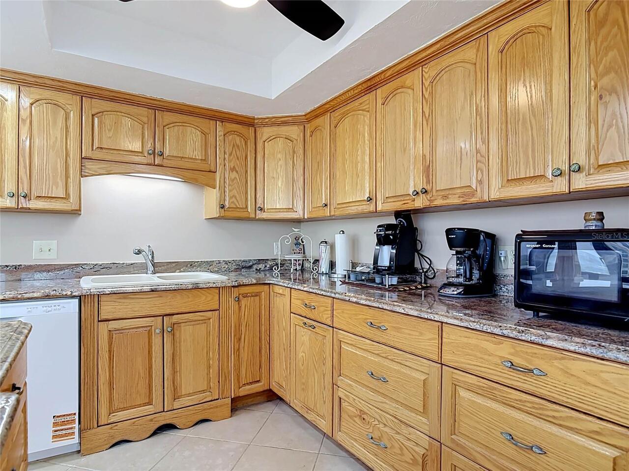 Listing Photo 9