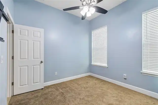 Listing Photo 28