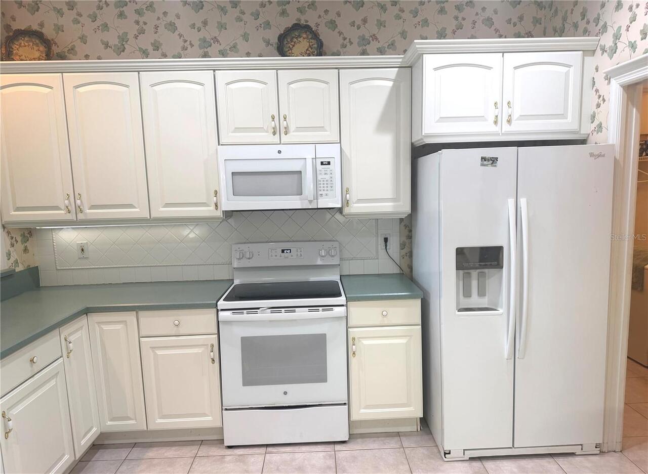 Listing Photo 12