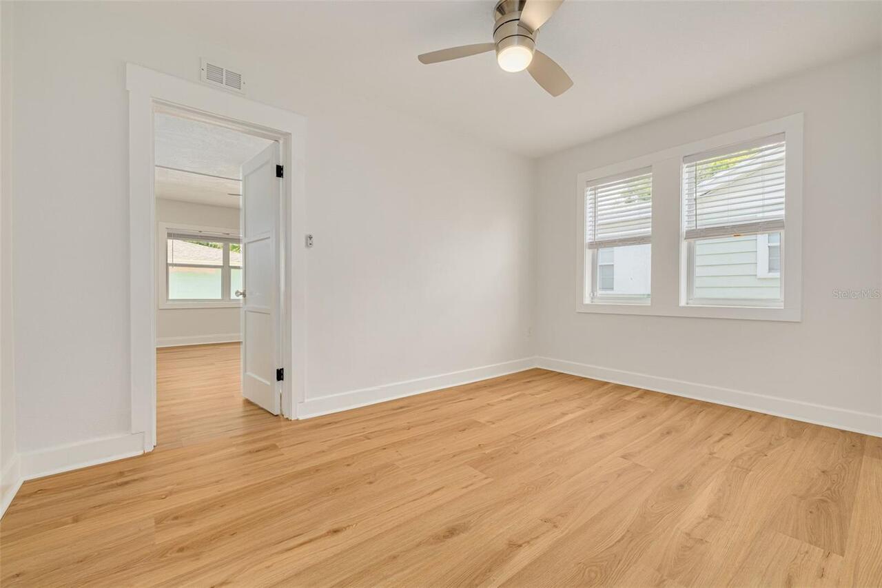 Listing Photo 14