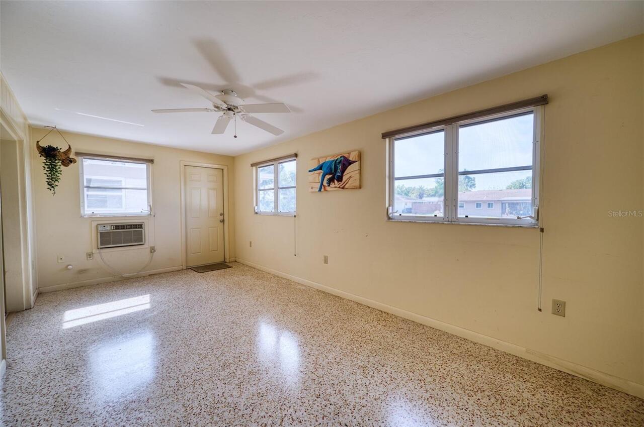 Listing Photo 23