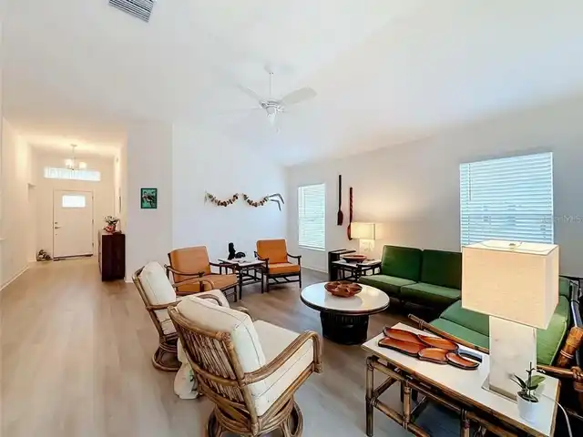 Listing Photo 7