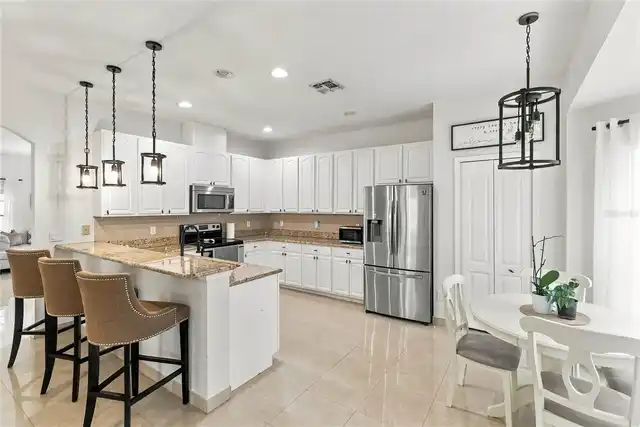 Listing Photo 15