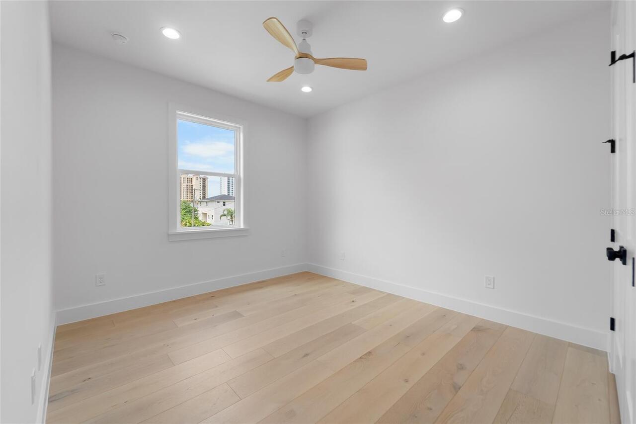 Listing Photo 42