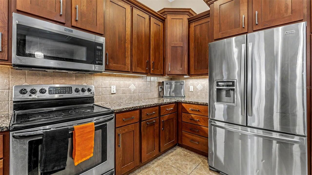 Listing Photo 8