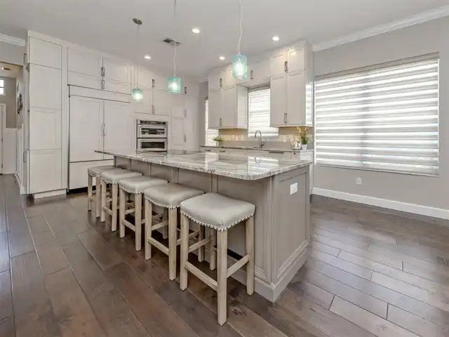 Listing Photo 18