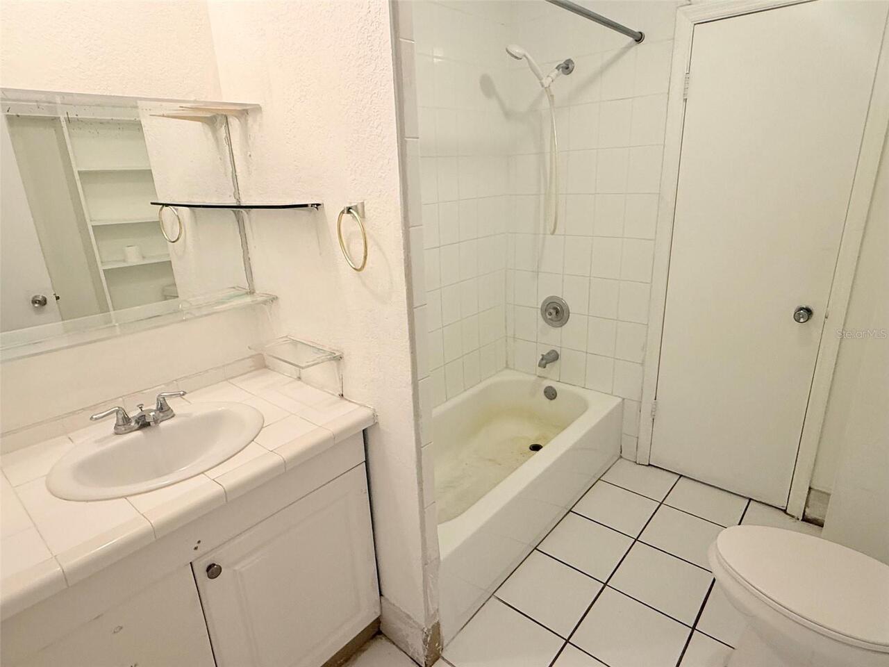 Listing Photo 14