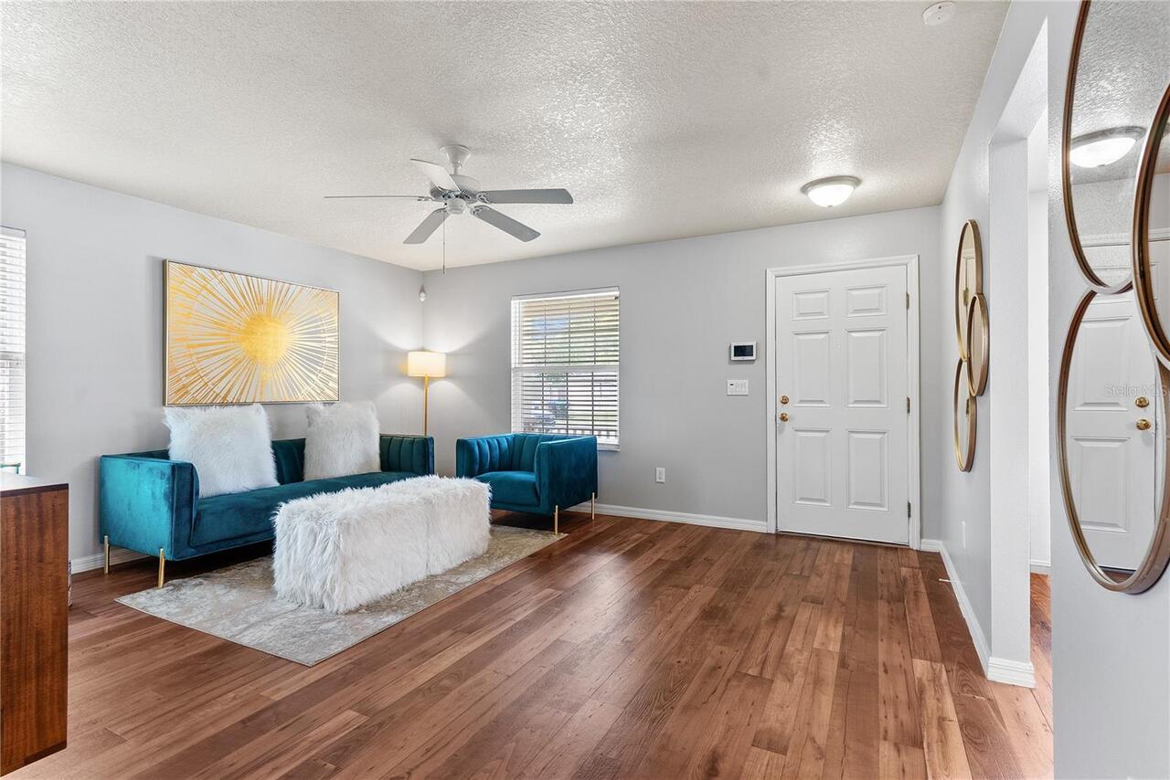 Listing Photo 8