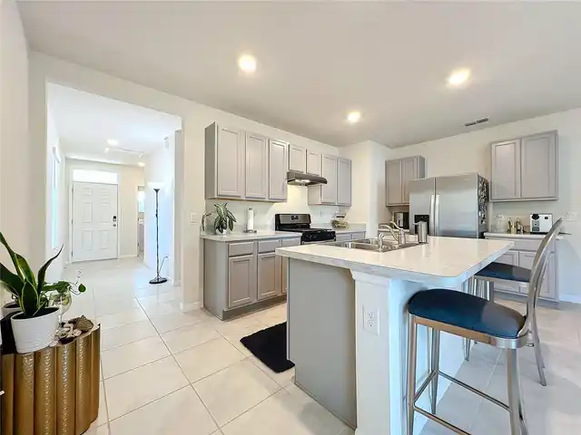 Listing Photo 7