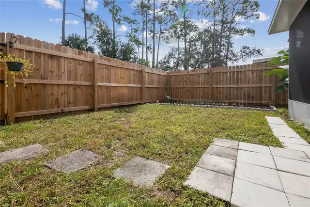 Listing Photo 12