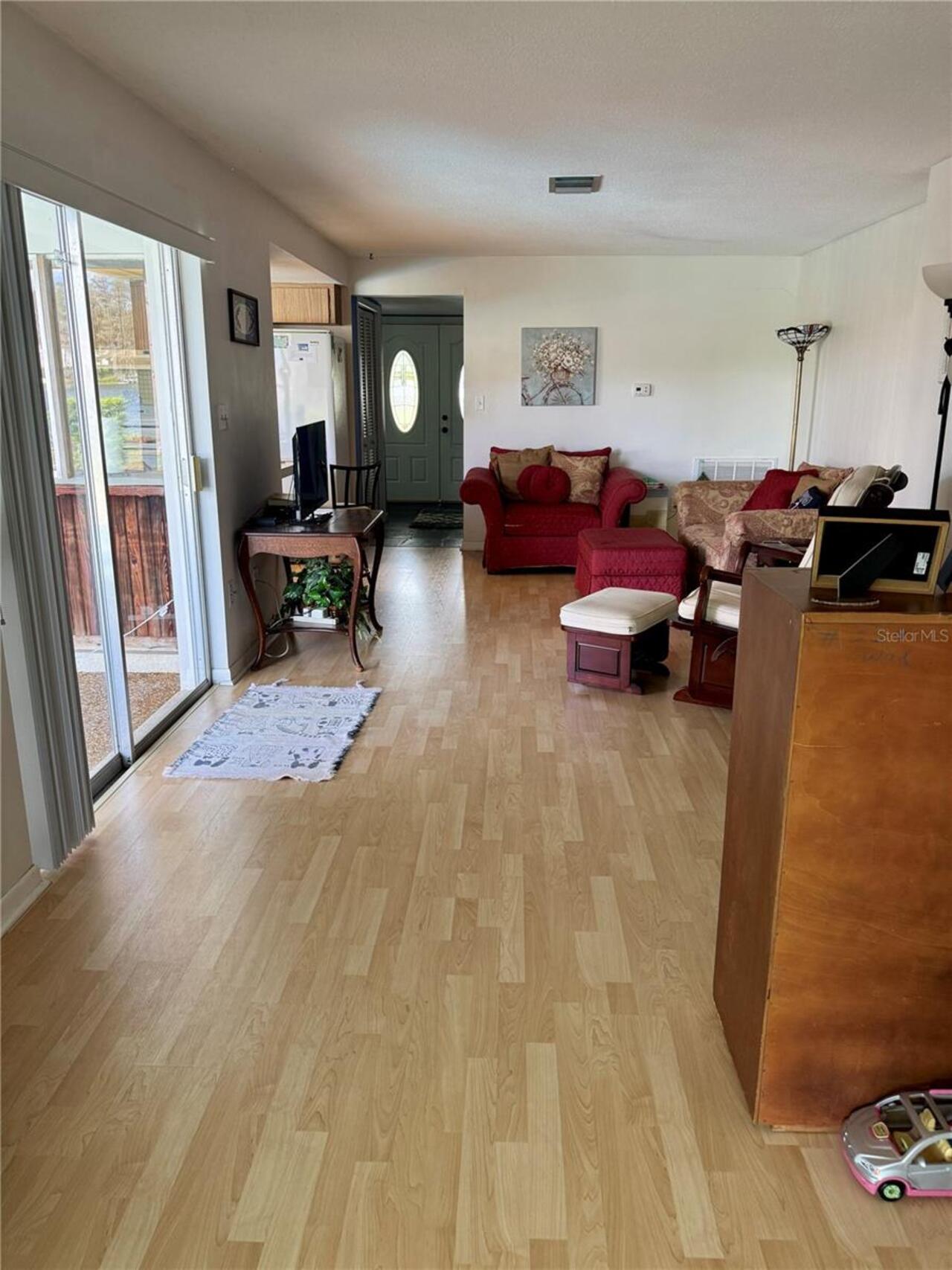 Listing Photo 8