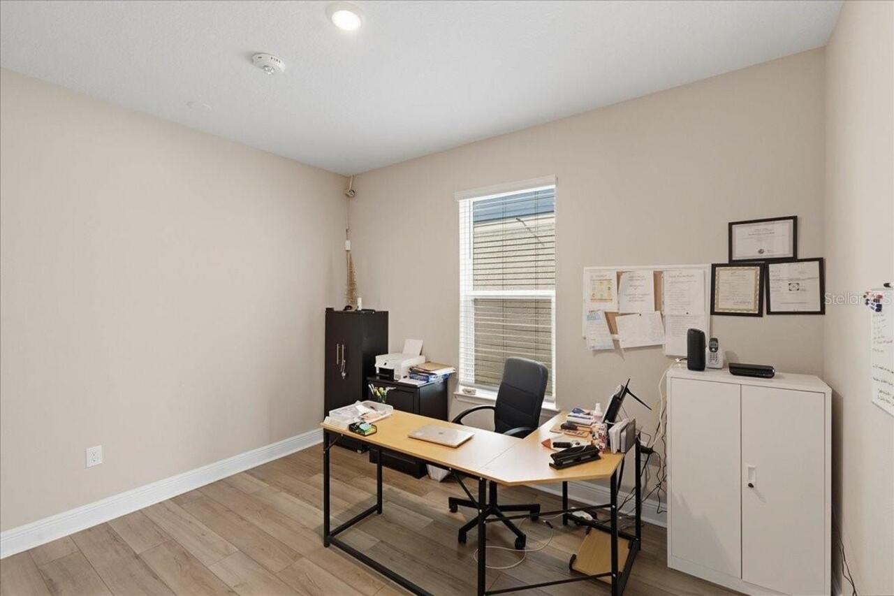 Listing Photo 12