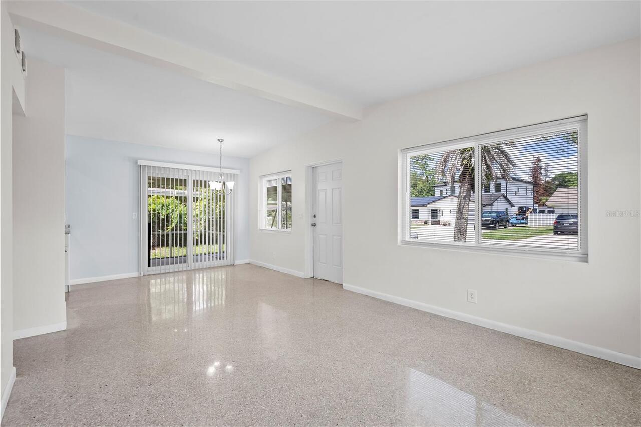 Listing Photo 16