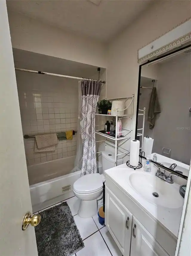 Listing Photo 9