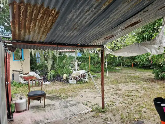 Listing Photo 11