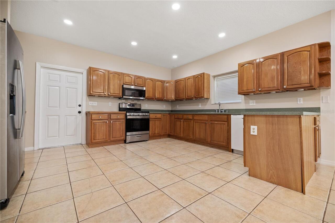 Listing Photo 7