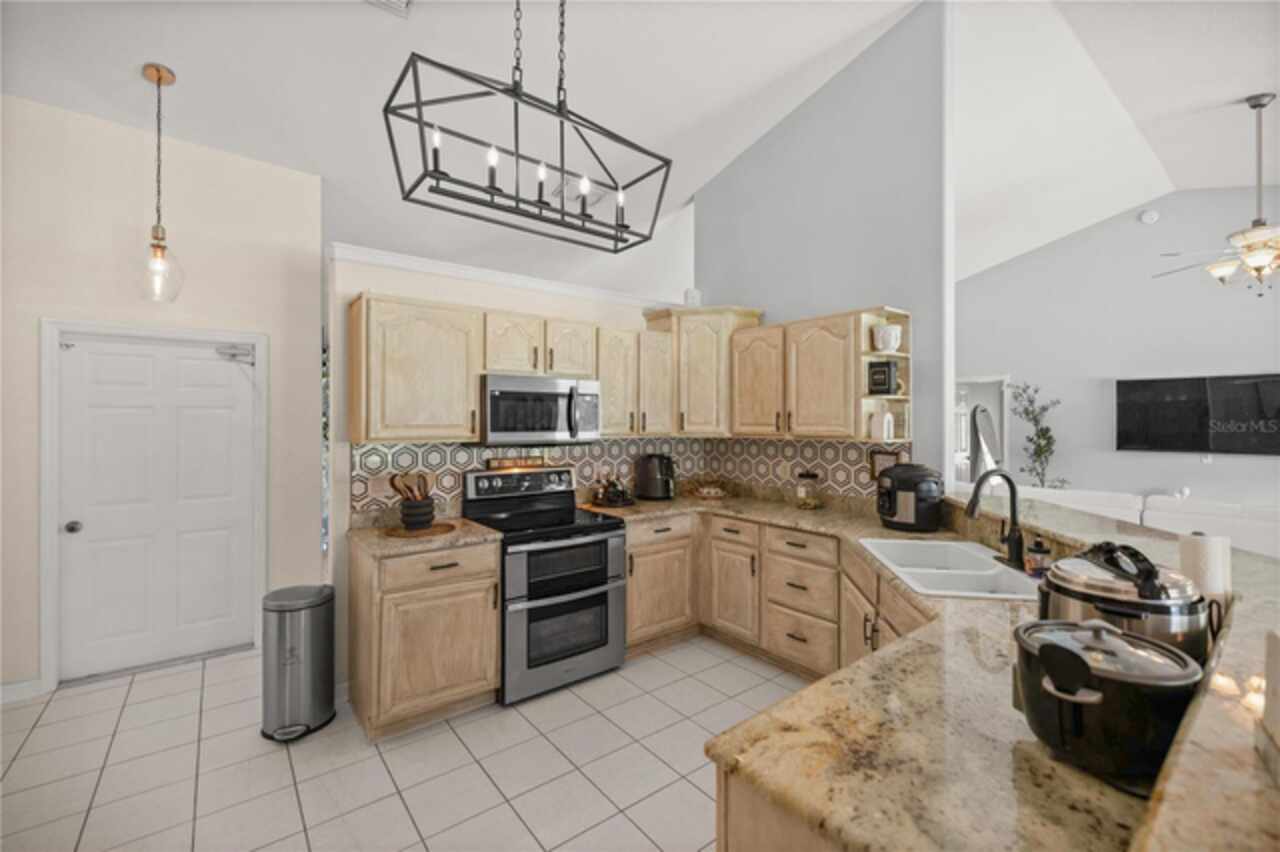 Listing Photo 18