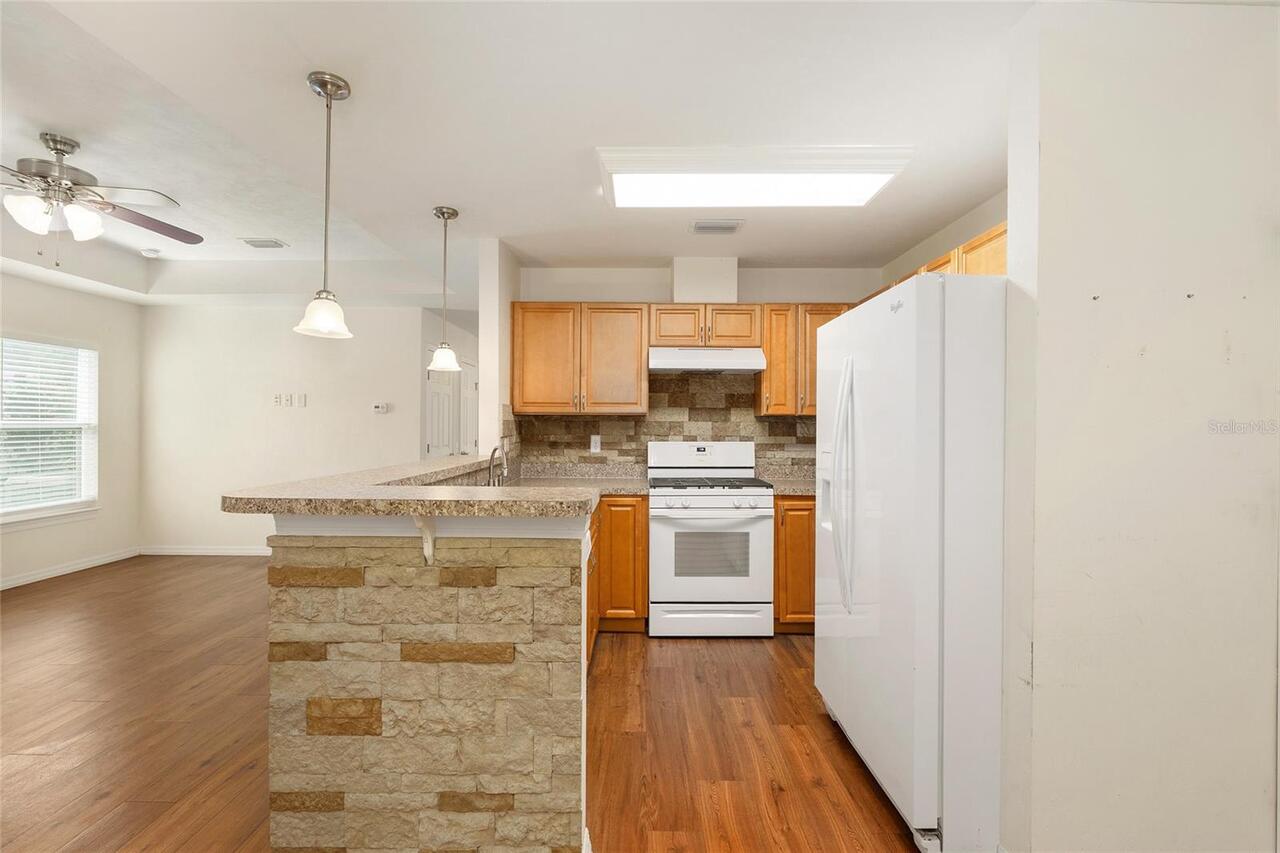 Listing Photo 9