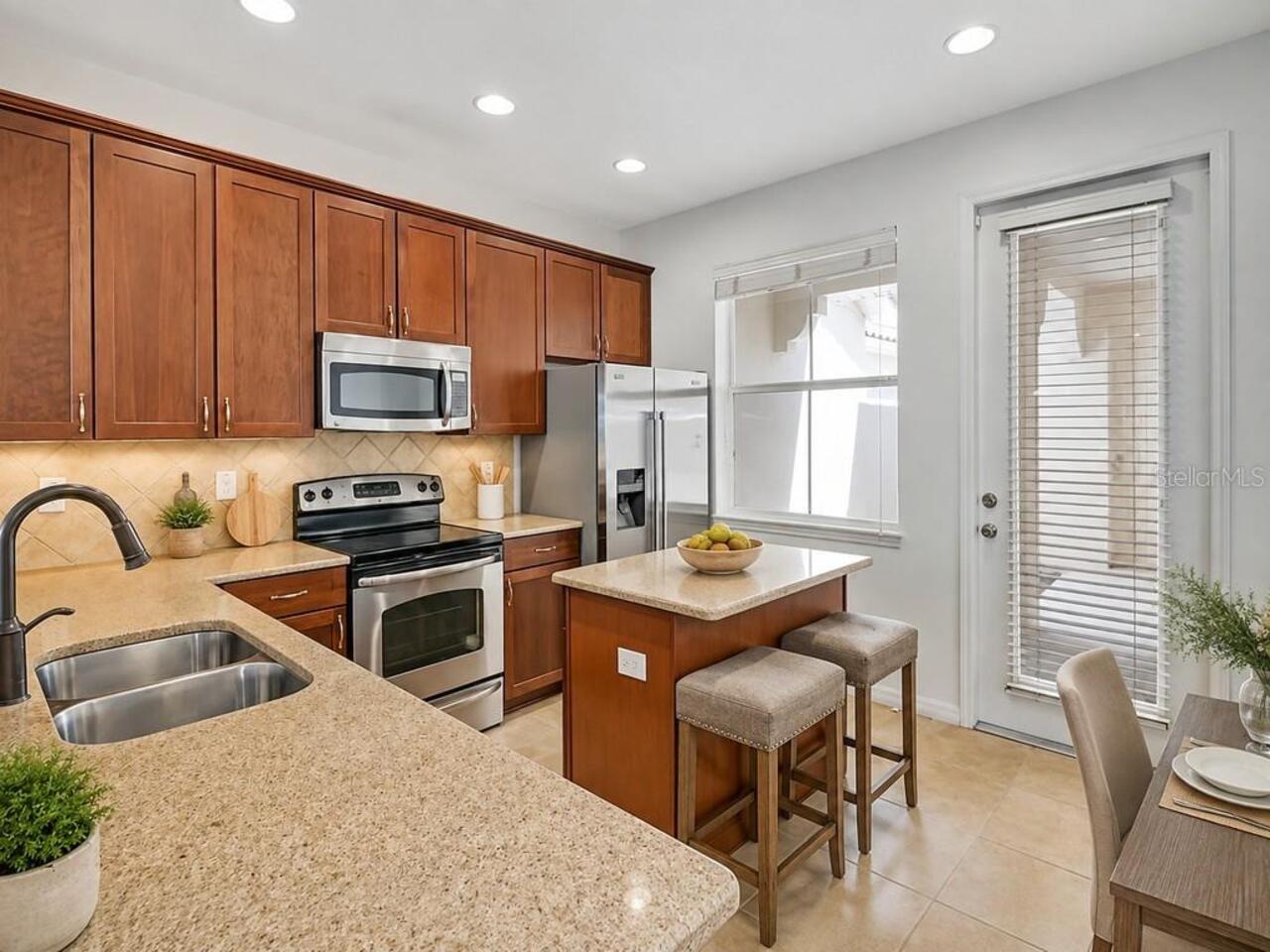 Listing Photo 7