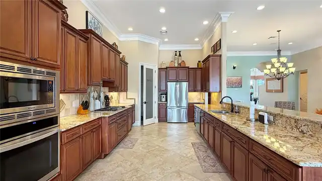 Listing Photo 18