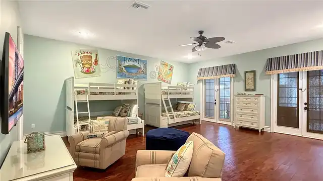 Listing Photo 37