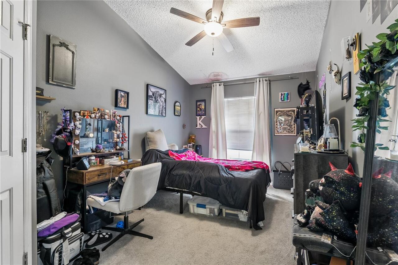 Listing Photo 14