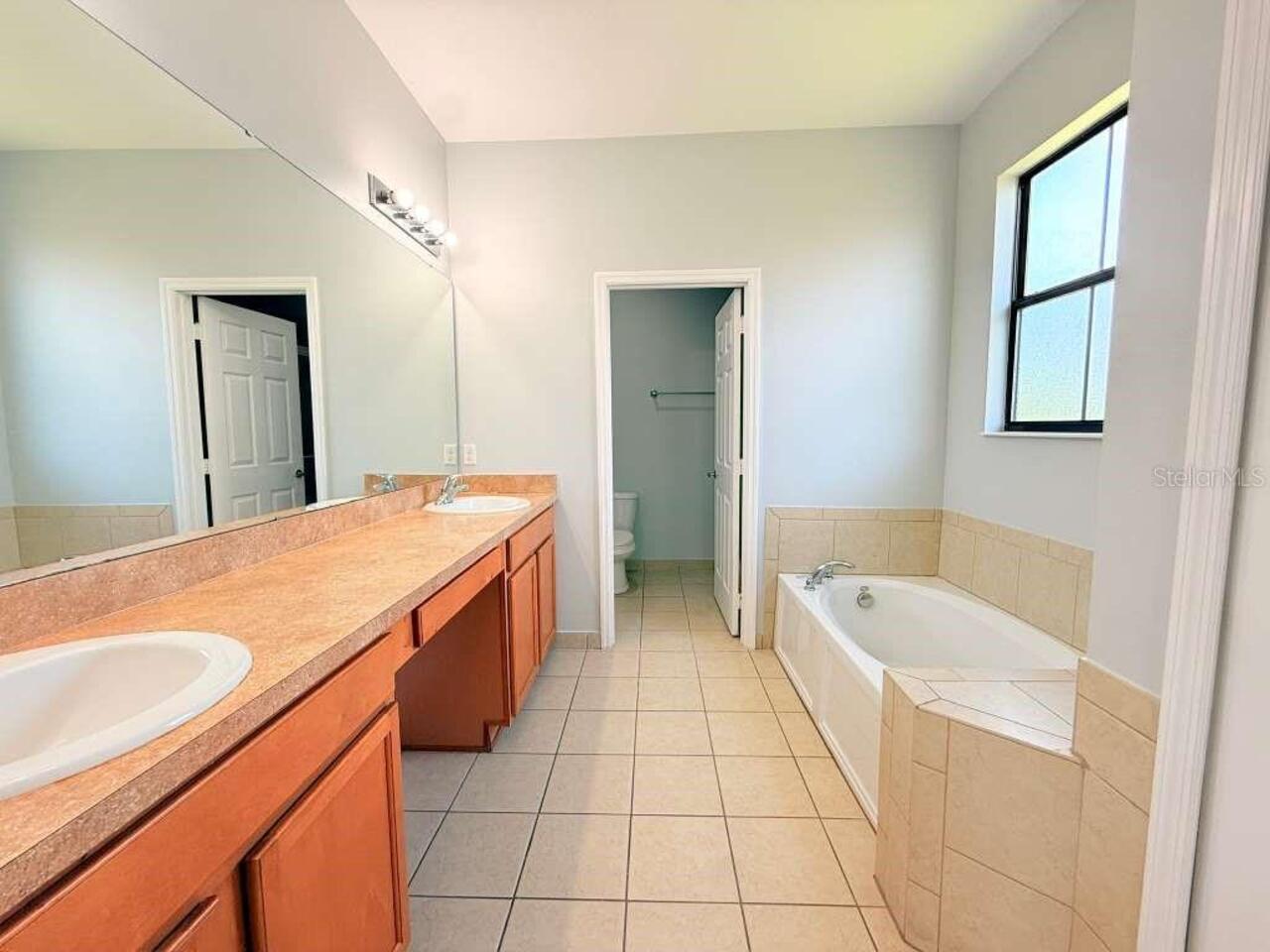 Listing Photo 14