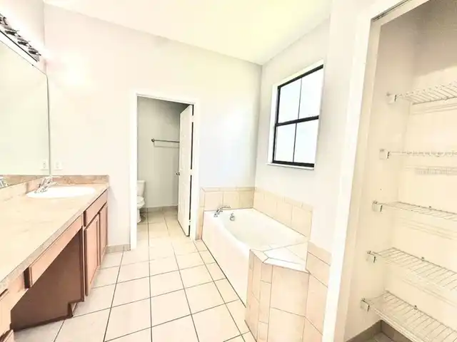 Listing Photo 15