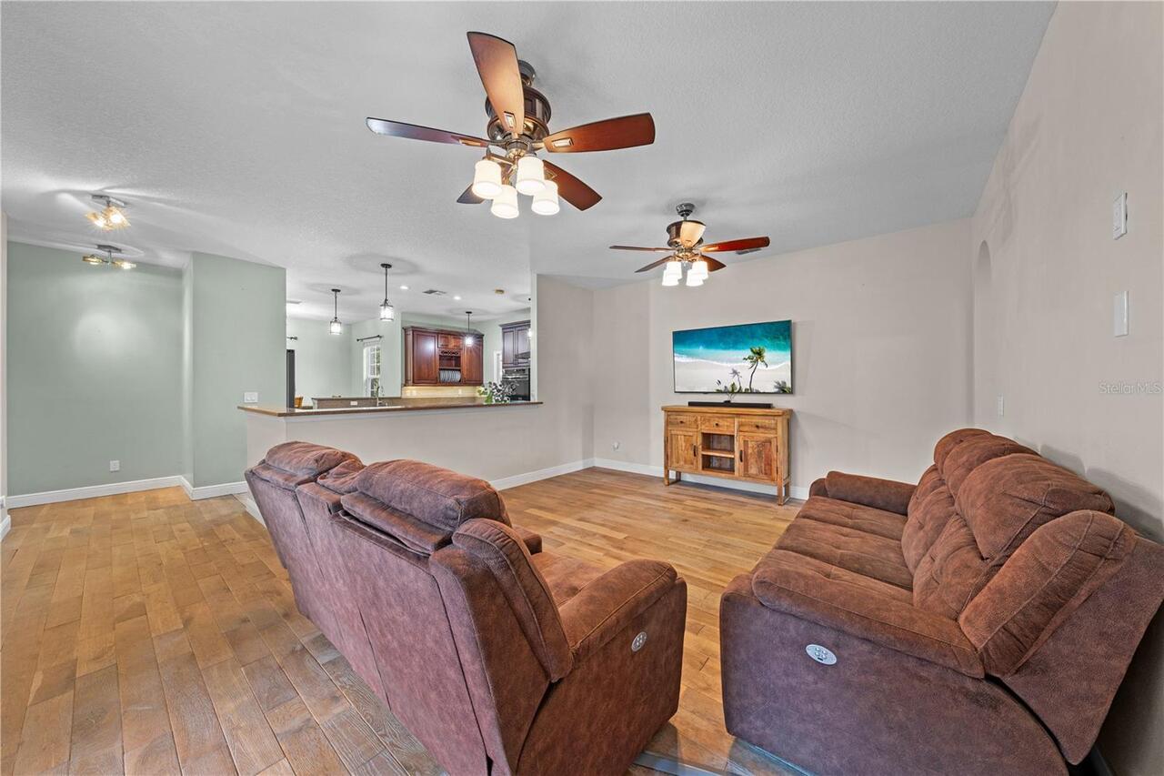Listing Photo 32