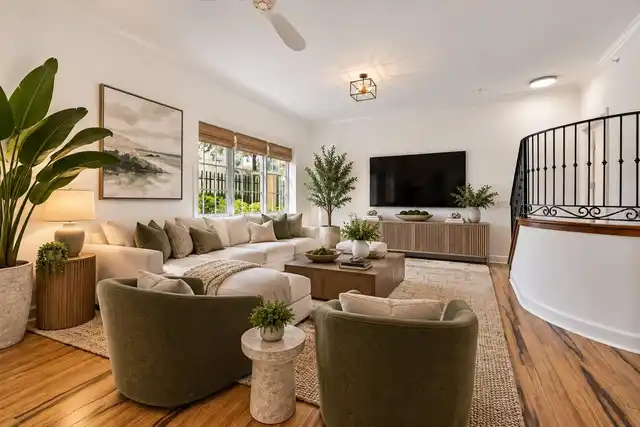 Listing Photo 4