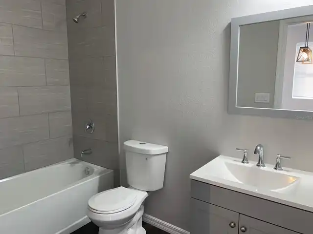 Listing Photo 12