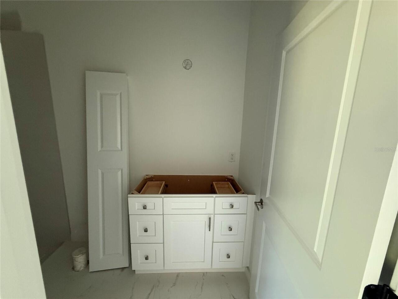 Listing Photo 9