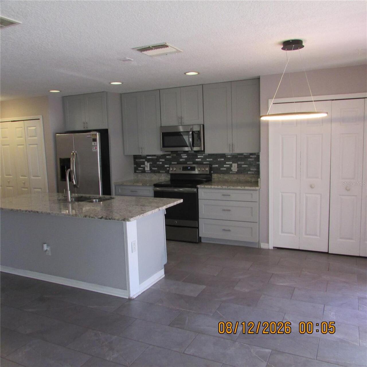 Listing Photo 9
