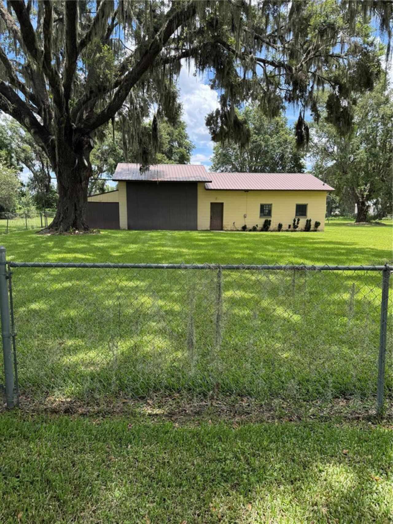 Listing Photo 8