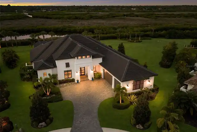 4BR, Home, 4BA, $3,095,000
Read More