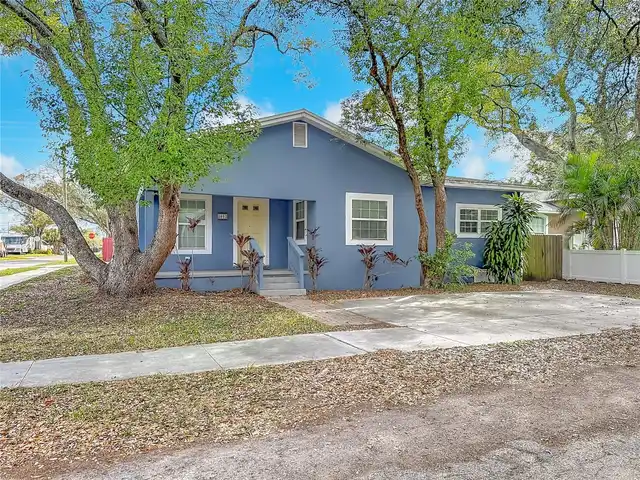 Listing Photo 8