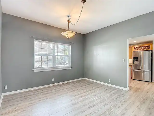 Listing Photo 14