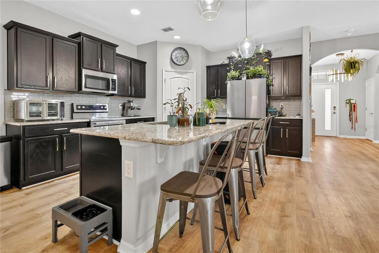 Listing Photo 8