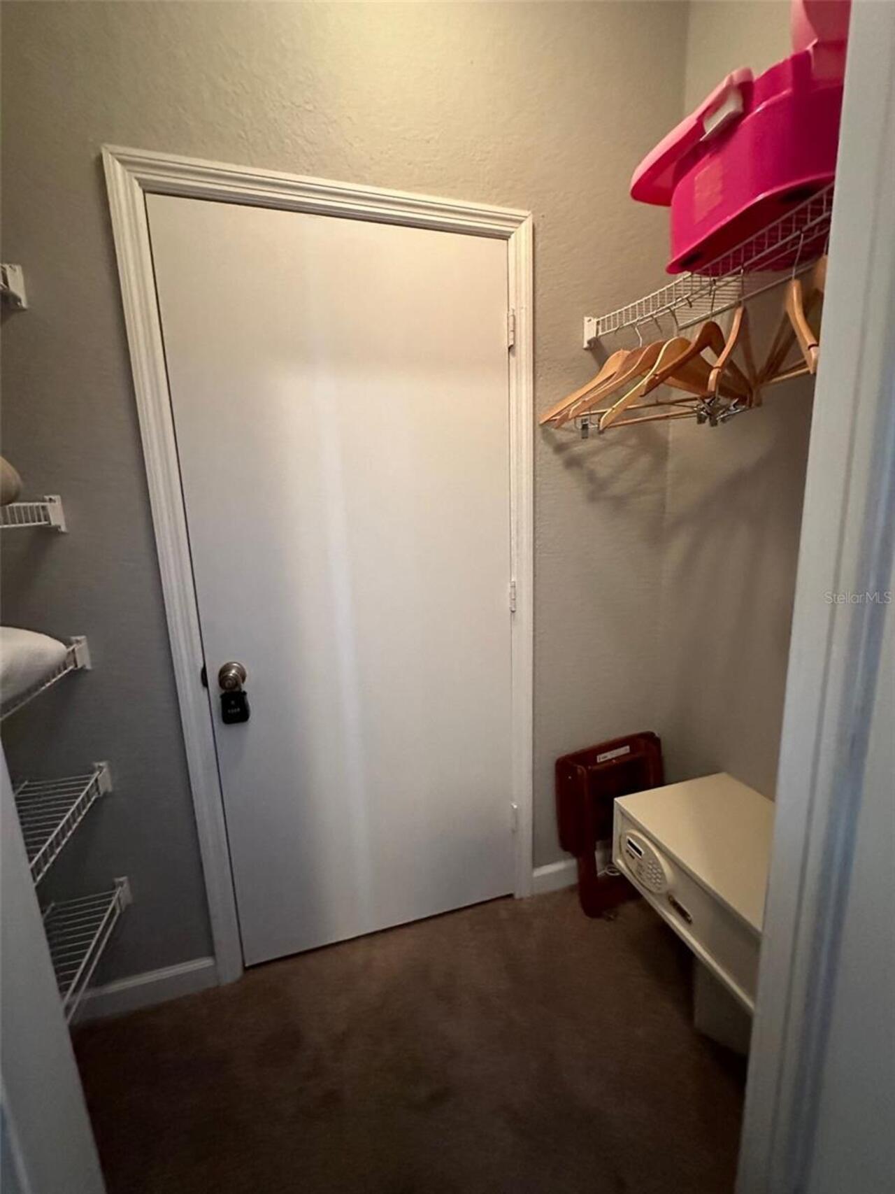 Listing Photo 8