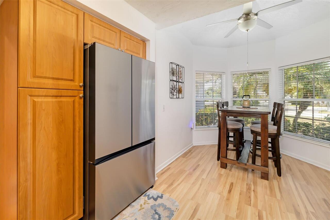 Listing Photo 12