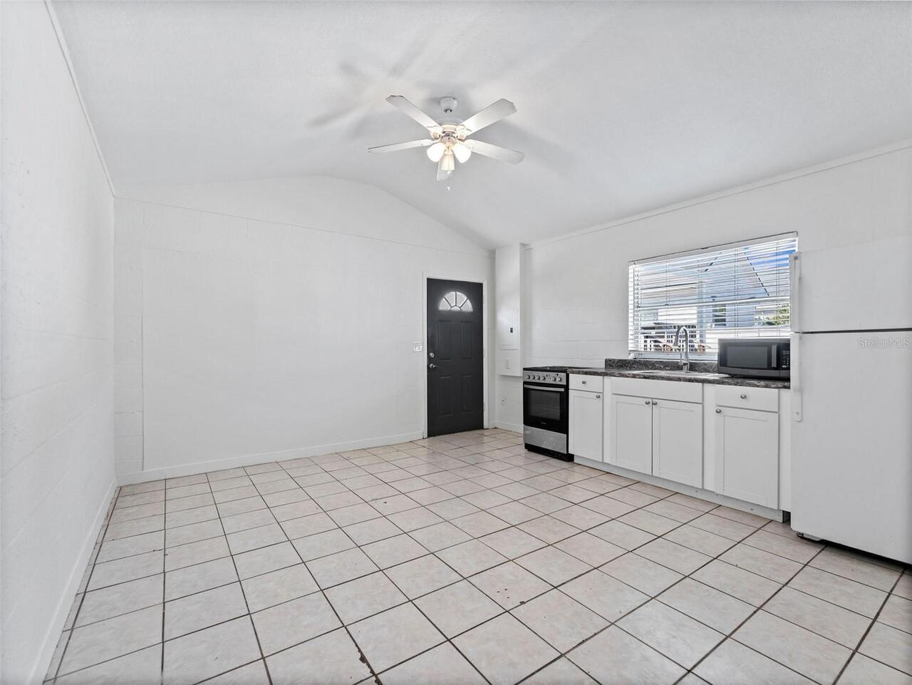Listing Photo 33