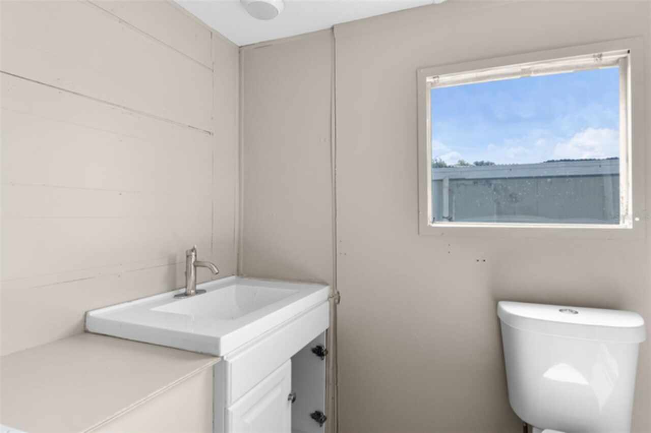 Listing Photo 14